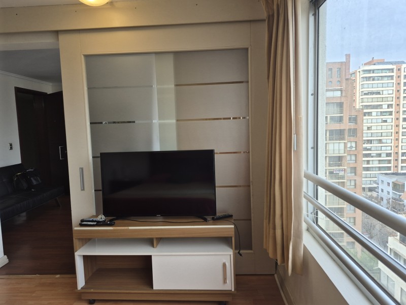 Arriendo Departamento en 5 Poniente