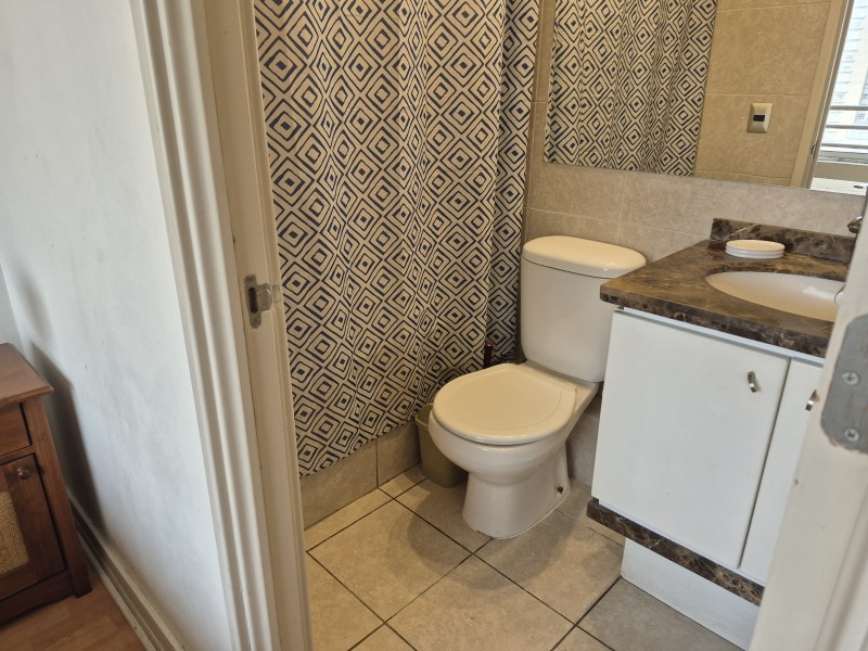 Arriendo Departamento en 5 Poniente