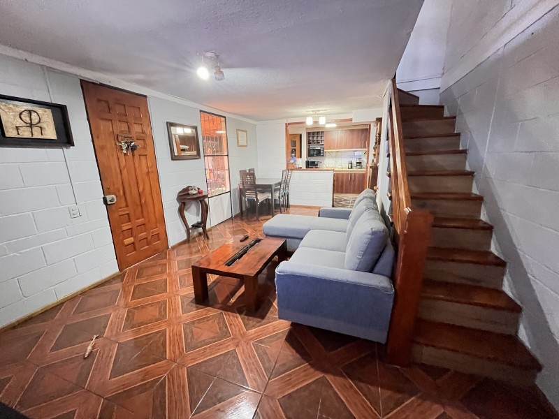 Hermosa Casa en Venta 3D2B, Con Estacionamiento, Puente Alto