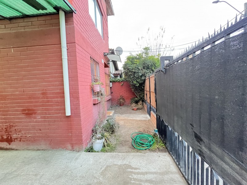 Amplia Casa de 2 Pisos, 4 Dorm -2 Baños- 2 Estac. - Pudahuel