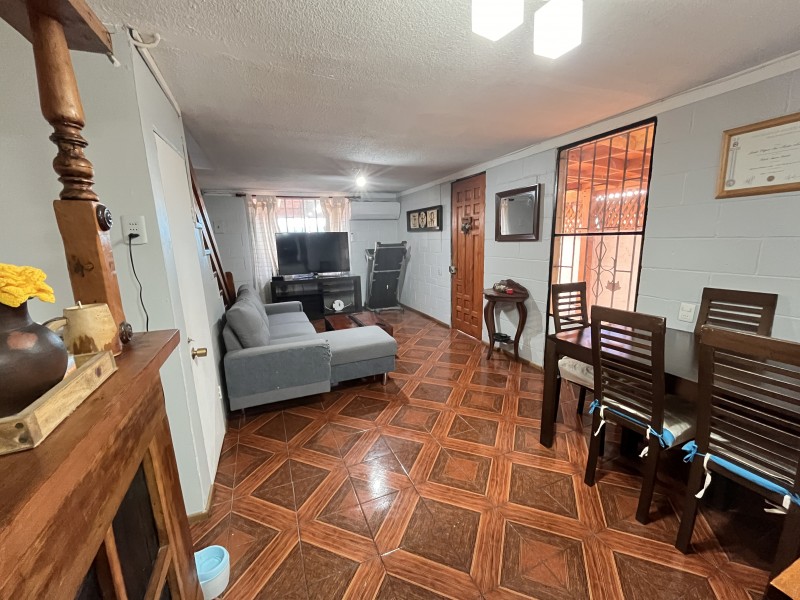 Hermosa Casa en Venta 3D2B, Con Estacionamiento, Puente Alto
