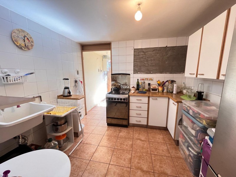Vendo Casa 2 Pisos 3 Dor. Con Estacionamiento - la Florida