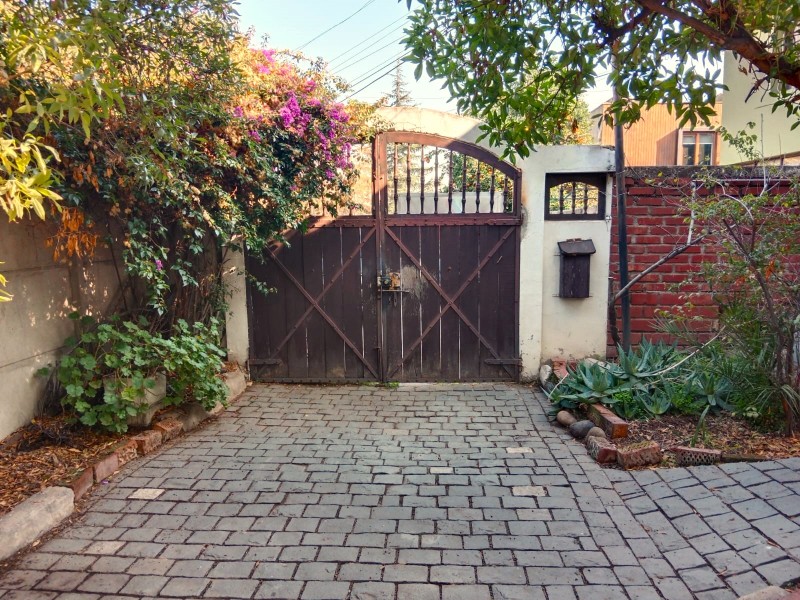 Casa en Gran Terreno 5D2B, Vitacura
