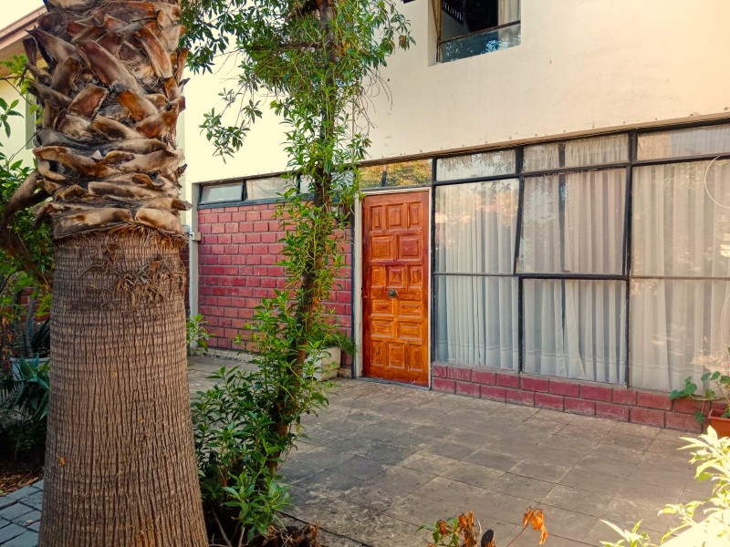 Casa en Gran Terreno 5D2B, Vitacura