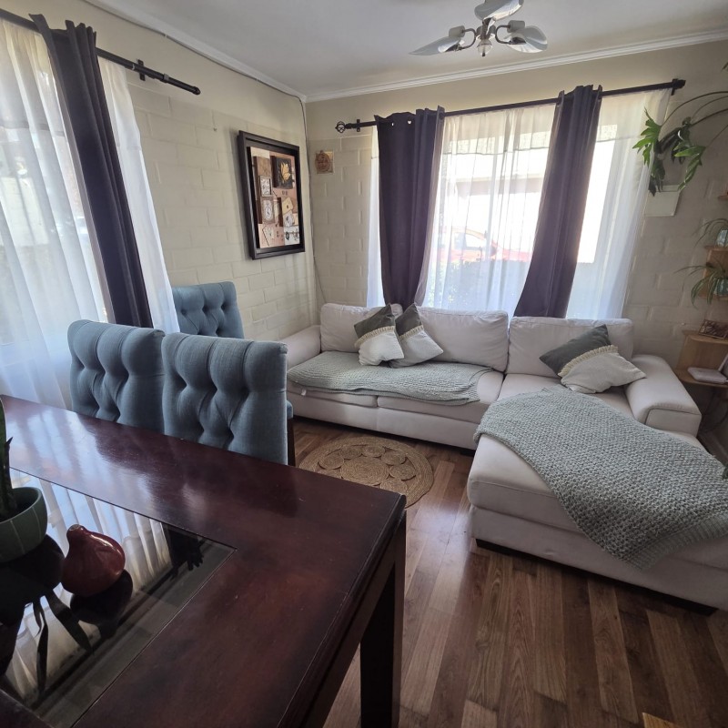 Se Vende Hermosa Casa en Condominio, Limache