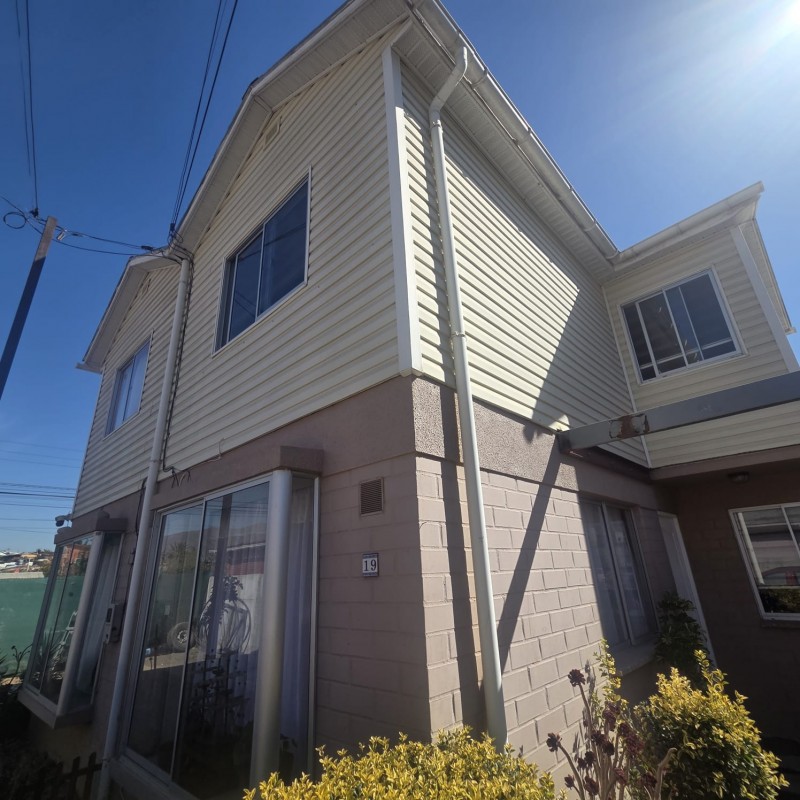 Se Vende Hermosa Casa en Condominio, Limache