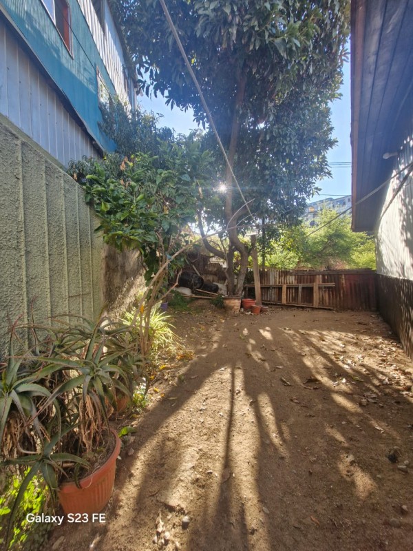 Casa Estilo Cabaña en el Corazón de Cerro Alegre