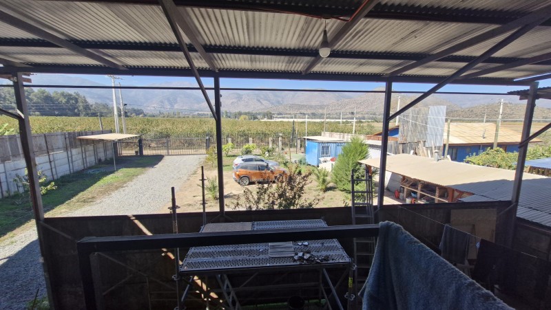 Galpon,bodega,1 Continente y Casa en 2 Piso.