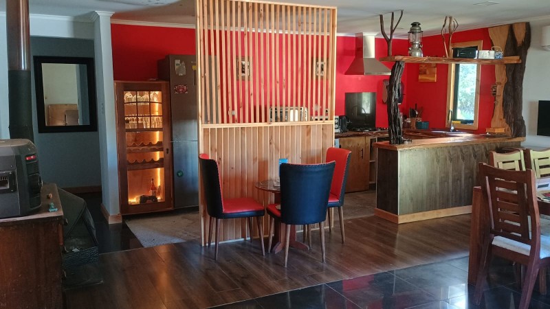 Parcela Con Casa y Cabaña