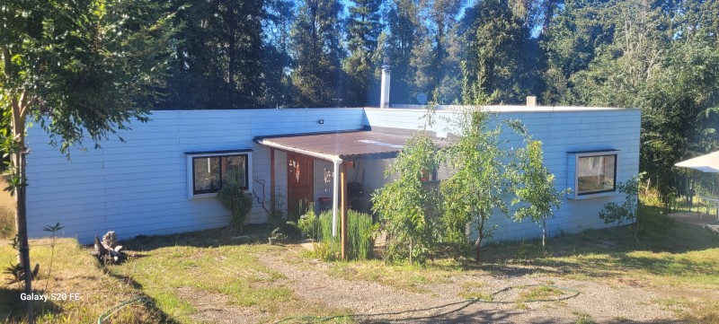 Fotografía de Parcela Con Casa y Cabaña