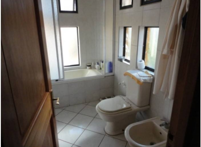 Casa Comercial , Excelente Estado, Talca