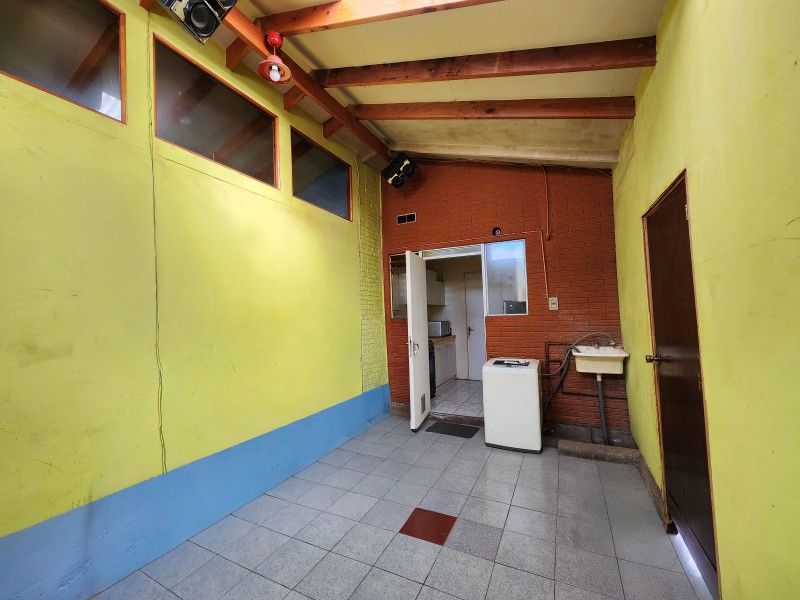 Casa Esquina en Venta, Con Oportunidad Comercial