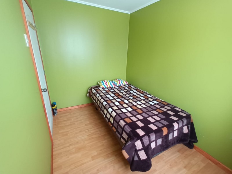 Casa 4D/1B en Dos Pisos Con Estacionamiento - Coquimbo