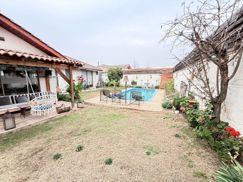 en Arriendo Hermosa Casa en Polo de Machalí
