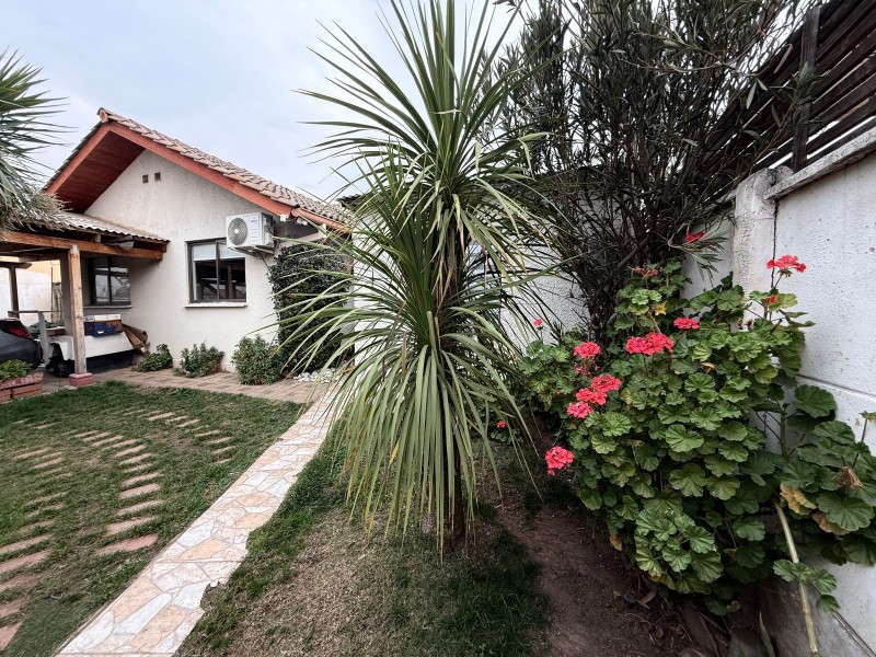 en Arriendo Hermosa Casa en Polo de Machalí