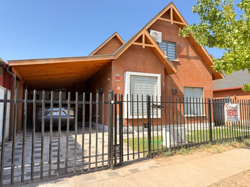 Fotografía de en Venta Casa Ubicada en Valle Lo Castillo, Machali.