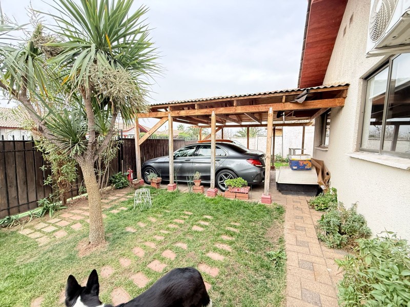 en Arriendo Hermosa Casa en Polo de Machalí