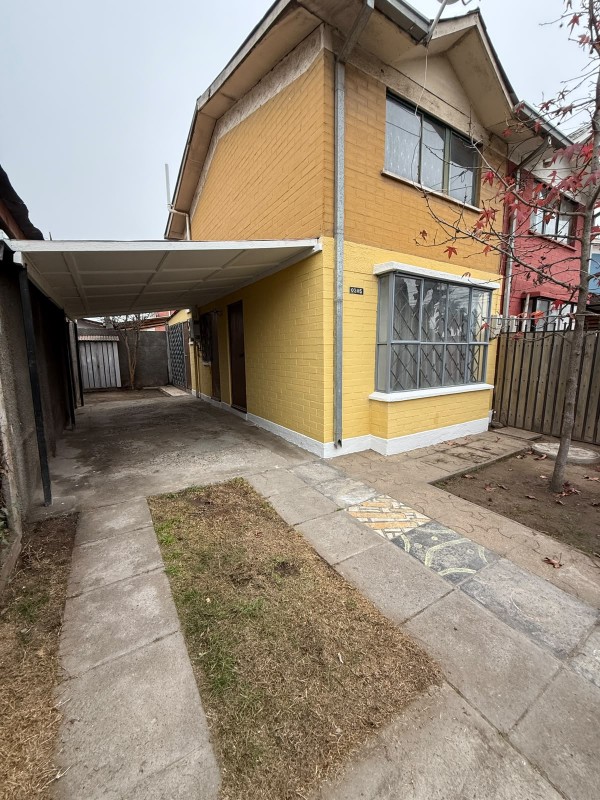 Se Arrienda Casa de 2P Ubicada en Villa Alameda Etapa 2