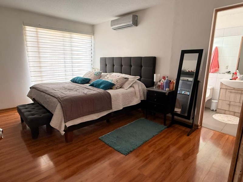 en Venta Casa Ubicada en Valle Lo Castillo, Machali.