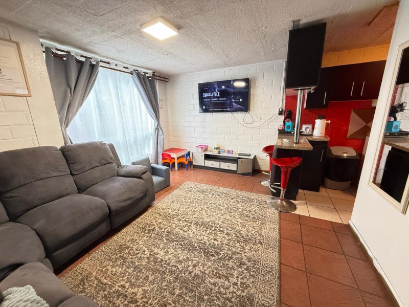 en Venta Casa de 2 Pisos en Villa Alonso de Ercilla, Rengo.
