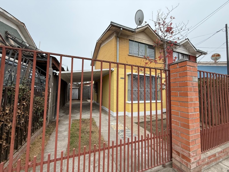 Fotografía de Se Arrienda Casa de 2P Ubicada en Villa Alameda Etapa 2