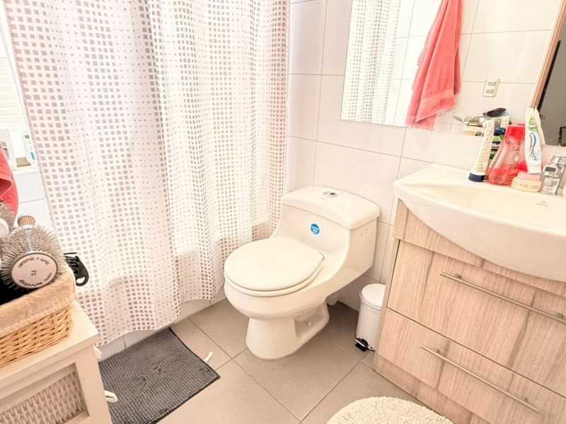 en Venta Casa Ubicada en Valle Lo Castillo, Machali.