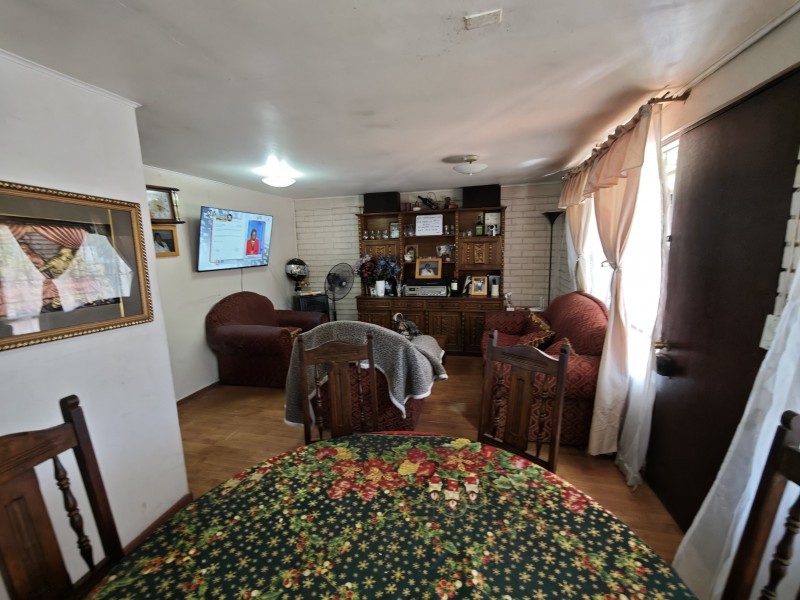 Se Vende Esquina Con Gran Terreno en el Abrazo de Maipú