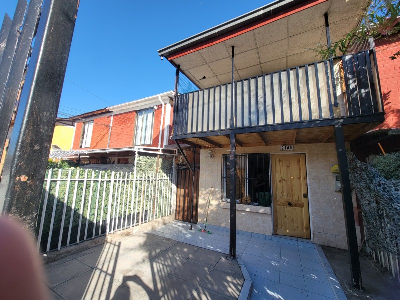 Se Arrienda Casa en Villa Arturo Prat, Maipu