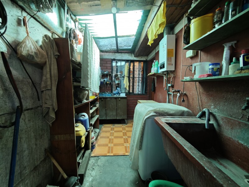 Se Vende Esquina Con Gran Terreno en el Abrazo de Maipú