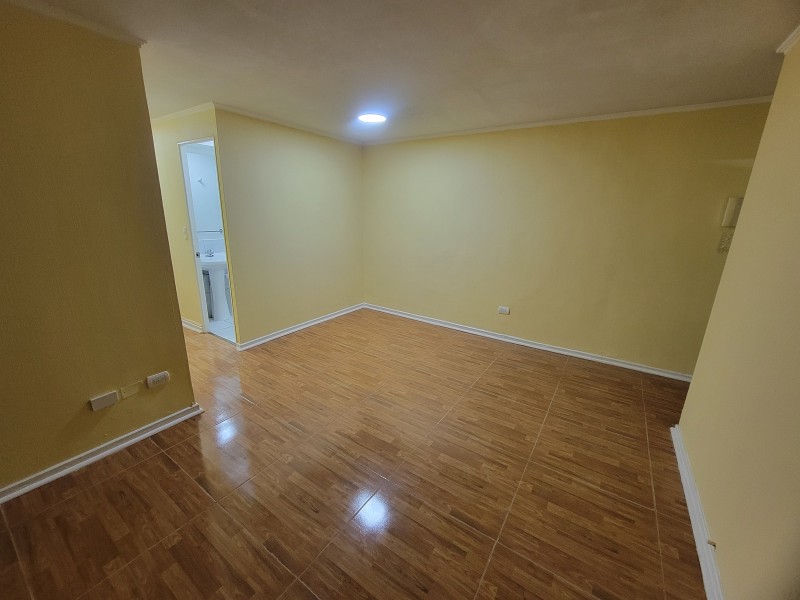 Se Arrienda Departamento en Barrio las Rosaa