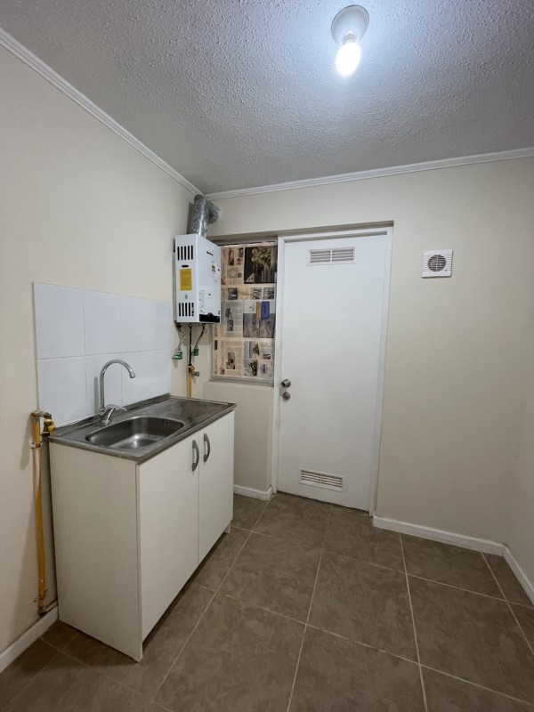 Casa en Arriendo, A 1 Cuadra Colegio Concepcion Linares