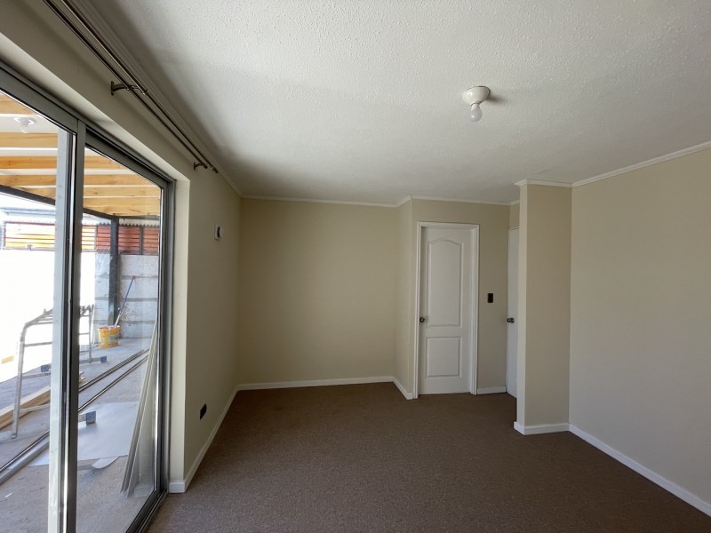 Casa en Arriendo, A 1 Cuadra Colegio Concepcion Linares