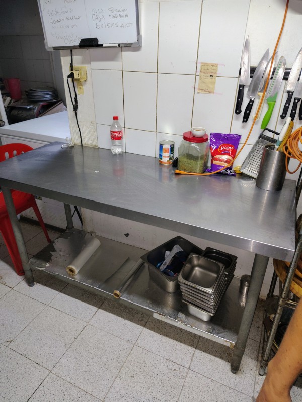 Arriendo Restaurante Funcionando Con Patente de Alcoholes