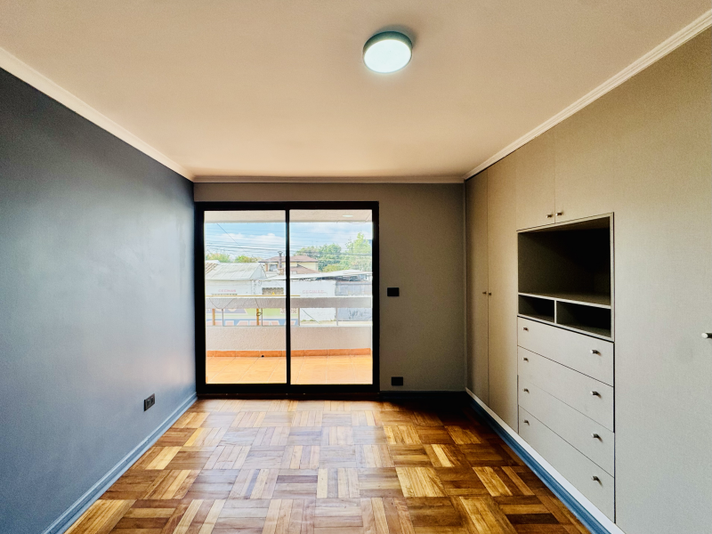 Casa Centrica y Remodelada en Venta