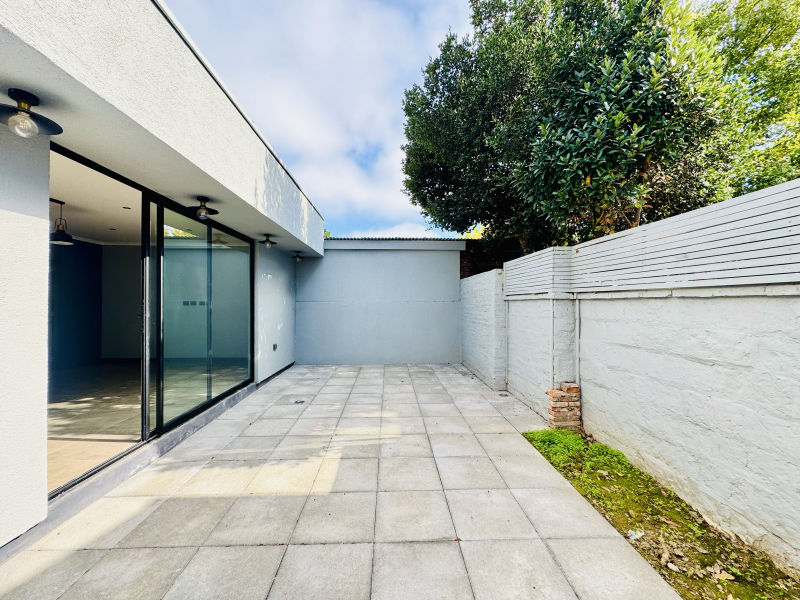 Casa Centrica y Remodelada en Venta