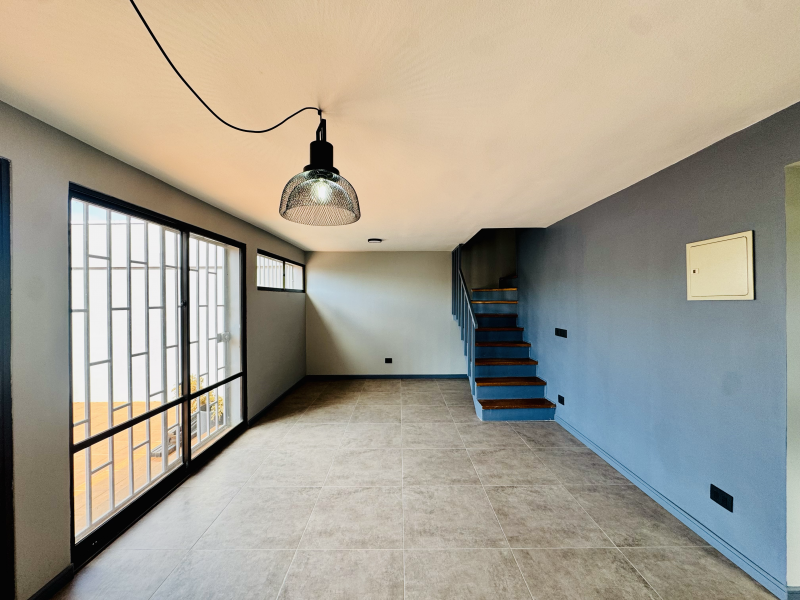 Casa Centrica y Remodelada en Venta