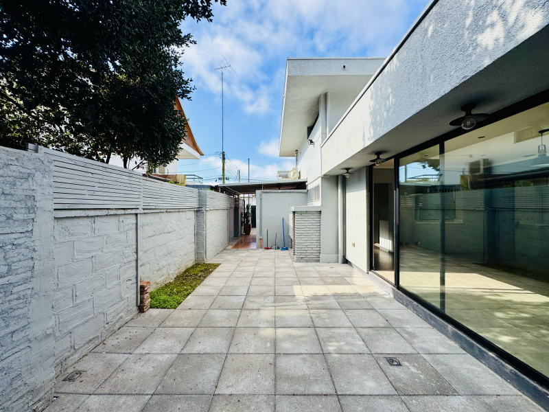 Casa Centrica y Remodelada en Venta