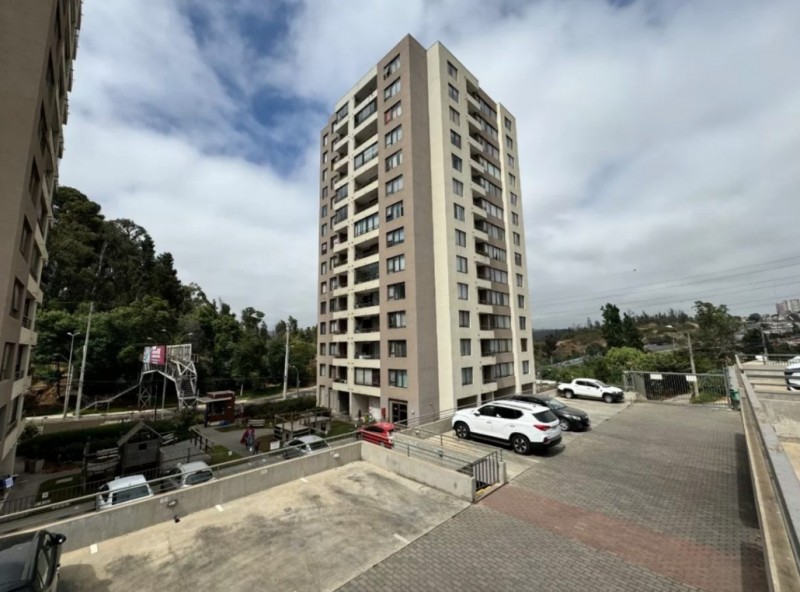 Vendo Excelente Depto. de 1D-1B-Est. en Avda. Chile, Viña