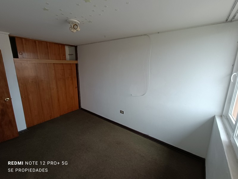 Vendo Amplio Depto. Dúplex 2D-2B-1E en Cond. Anakena, Viña