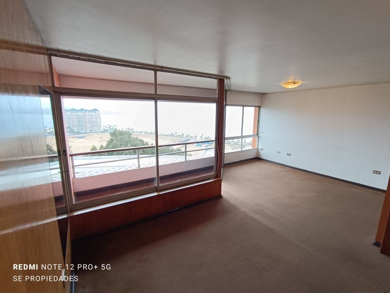 Vendo Amplio Depto. Dúplex 2D-2B-1E en Cond. Anakena, Viña