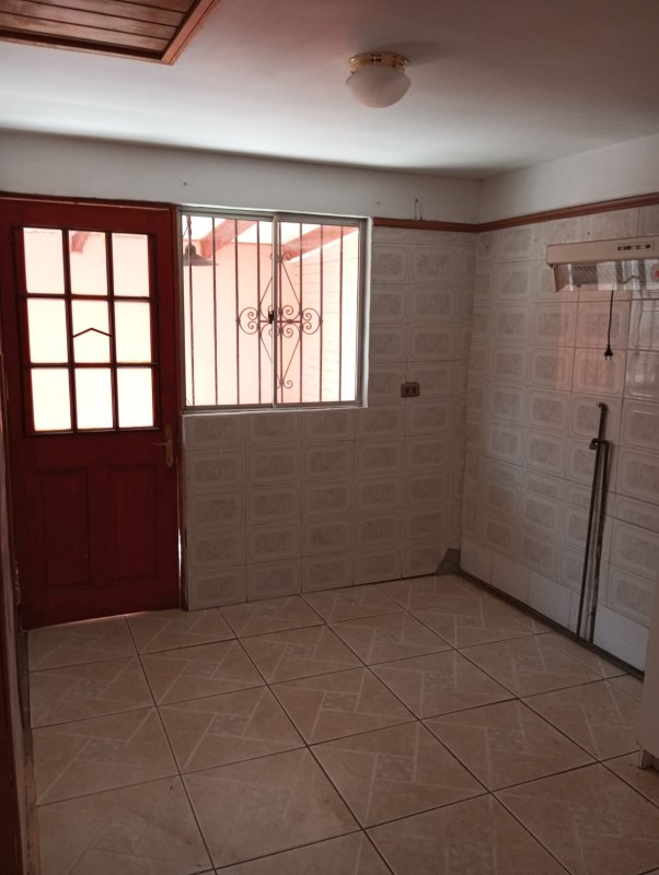 Vendo Casa Esquina en Avda. 21 Mayo de la Cruz
