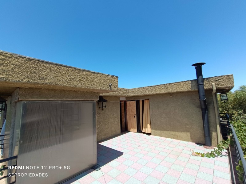 Vendo Amplia Casa 7D, 3B en Sector Marga Marga Quilpué