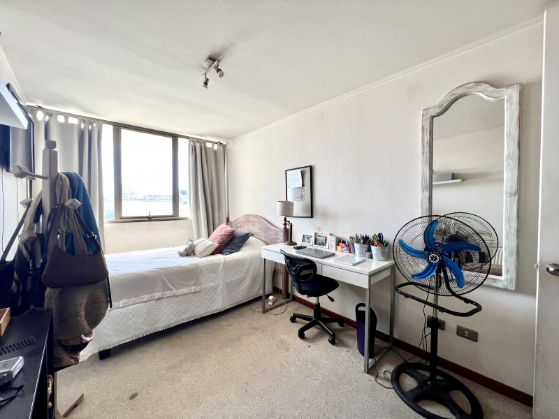 Amplio, Vista Despejada, 4D/4B + Sala de Estar, 3E/1B