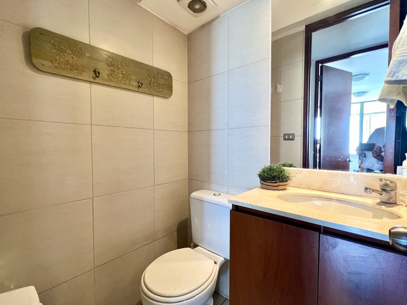 Amplio, Vista Despejada, 4D/4B + Sala de Estar, 3E/1B