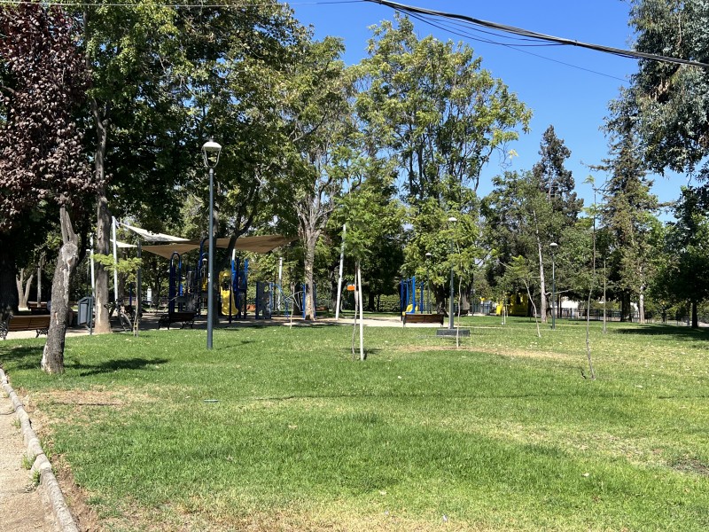 Amoblado, Luminoso, Clasico, 3D2B + Serv. + 2E