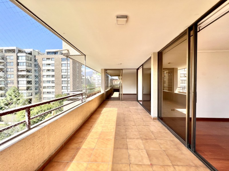 Espacios Amplios, Gran Terraza y Vista 4D3B+2E1B