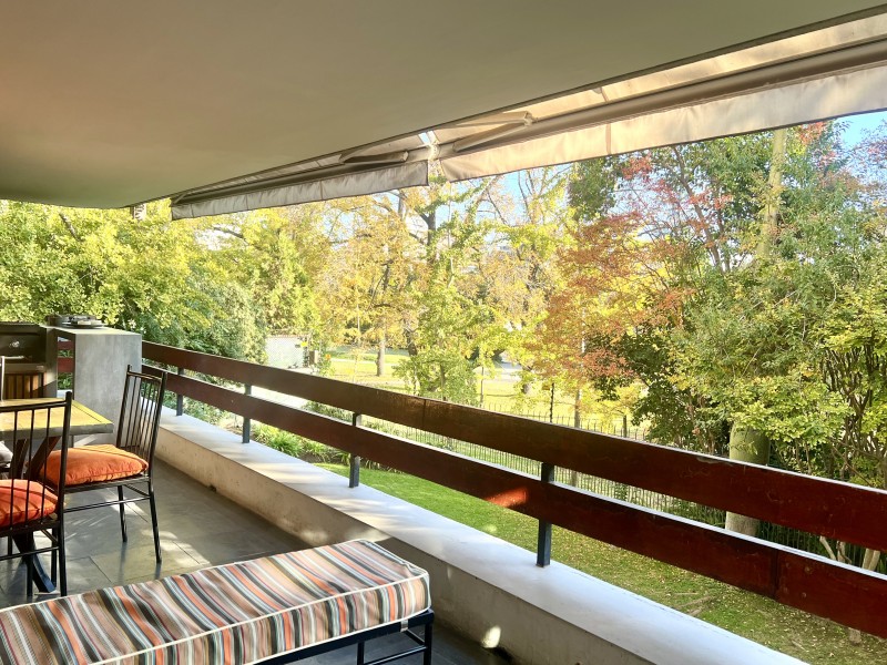 Amoblado, Vista Al Club de Golf, 3D3B+Estar+2E1B