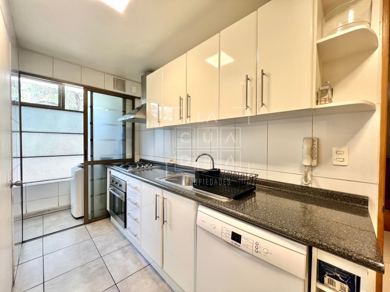 Amplio, Bien Conectado, Remodelado 4D3B+1E1B