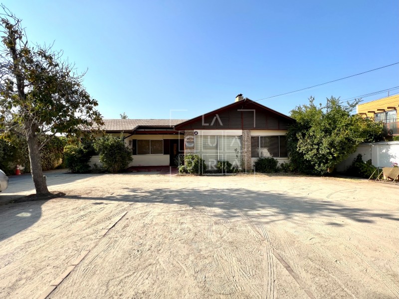 Gran Terreno, Ideal Townhouse