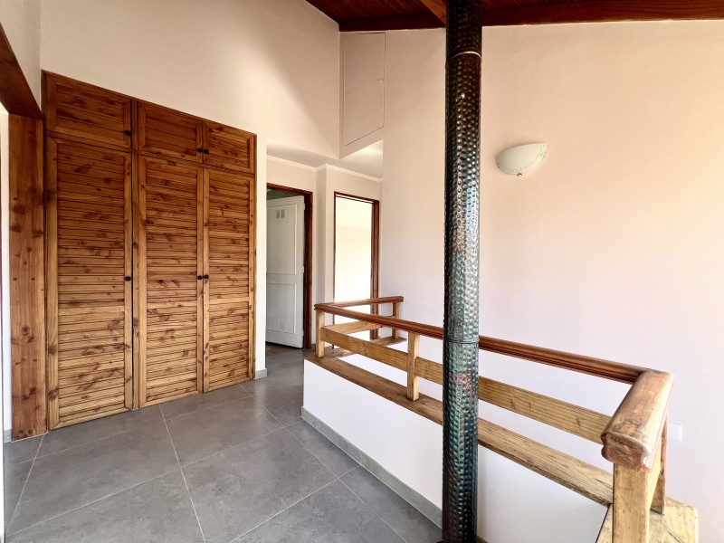 Amplia, Remodelada, 4D3B+Estar+2E